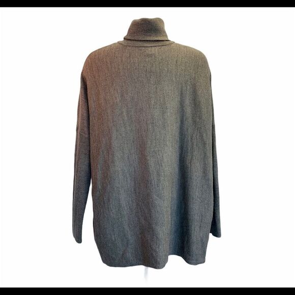 TAHARI merino wool oversized turtleneck sweater size extra large - Picture 4 of 11